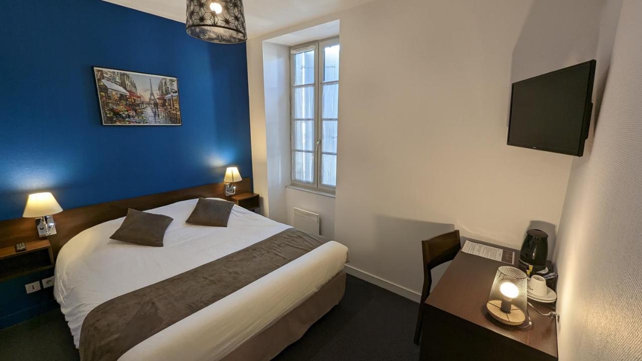 Hotel Restaurant Le Lion D'Or Gemozac Экстерьер фото